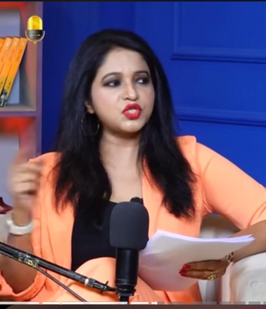 SaritaSahu_xyz's tweet photo. "मैं मुख्यमंत्री बनी तो सारी मस्जिदें और मदरसे तुड़वा दूंगी।" 😂😂

Podcaster ☞ आपने एक बार कहा था कि अगर आप किसी राज्य की मुख्यमंत्री बनीं तो वहां की सभी मस्जिदें और मदरसे तुड़वा देंगी।
नाजिया इलाई ☞ जब लोगों को सड़क पर नमाज़ पढ़नी पड़ती है तो फिर मस्जिद और मदरसे रहने का क्या मतलब..!!

Podcastar ☞ मदरसे में गरीब बच्चे शिक्षा लेते हैं
नाजिया इलाई ☞ क्या शिक्षा लेते है जब दूसरे धर्म के कोई कार्यक्रम हो तो उस पर पत्थर चलाओ..!!

Podcastar ☞ तो क्या मदरसे बंद कर देना चाहिए
नाजिया इलाई ☞ मुस्लिम अपने बच्चों तो आतंकवाद से बचना चाहता है तो उनको मदरसे बाद कर के बच्चों को स्कूल भेजना चाहिए..!!

Podcastar ☞ तो आपके हिसाब से सारे आतंकवादी मुसलमान है
नाजिया इलाई ☞ अब UN का रिकॉर्ड देख लीजिए आतंकवादी 90%  मुसलमान ही मिलेगी..!!