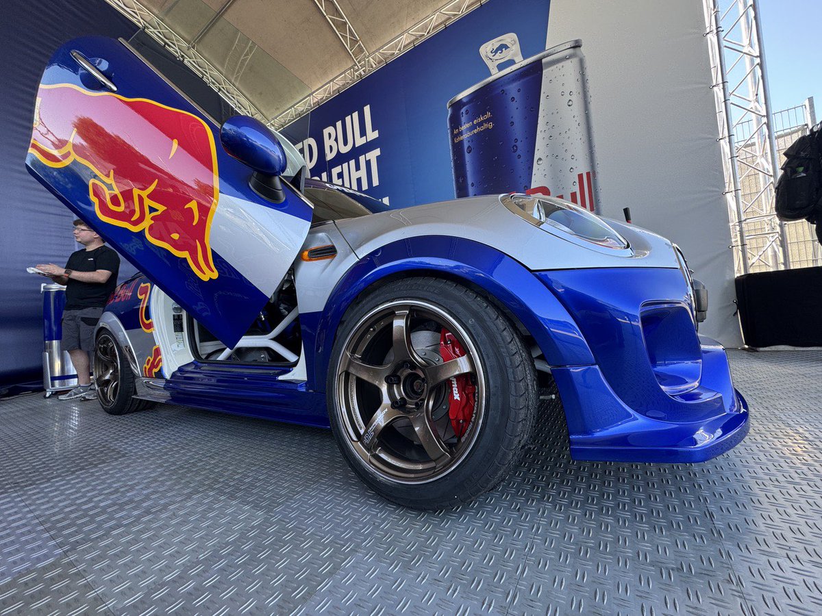 winmax_jp's tweet photo. RedBull TokyoDriftで話題となった弊社スポーツキャリパーを装着した ❤️REDBULL DRIFT MINI💙が海を渡り#F1GP 2026 第8戦 オーストリアの地でデモラン🔥
　
#Redbull #RedbullMINI
#DriftMINI #F1オーストリアGP https://t.co/1pCXTuyzl8