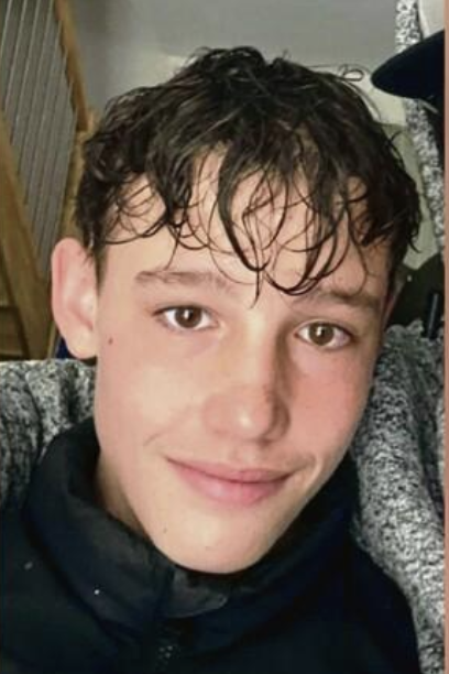 charlesSorgue's tweet photo. On nous bassine avec la canicule, mais pendant ce temps dans ce beau pays de France, on lynche à mort un adolescent de 17 ans dans l'indifférence presque générale. Il serait temps de prendre en compte les vrais problèmes du pays sous peine de rejouer Mad Max, mais en vrai. https://t.co/7Tf5HEeTRM