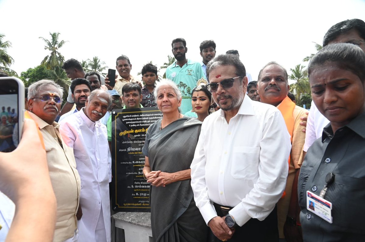 pibchennai's tweet photo. Union Finance Minister Smt. Nirmala Sitharaman today inaugurated the Public and CSR funded restoration of the 400 year old #Muzhiankulam water body at Poorankuppam, Puducherry, in the presence of  Lieutenant Governor Shri K. Kailashnathan and  Chief Minister Shri N. Rangasamy. https://t.co/UlMgnLiLgS