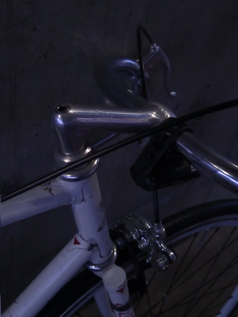 xingzzhny140028's tweet photo. 結構良い感じに組めた!あとはホイールだけ!
#ピスト
#fixie
#fixedgear https://t.co/uSGAr4DQM4
