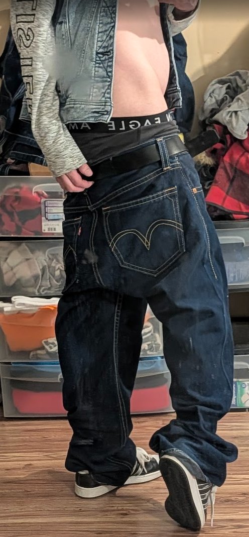 SkankstarX's tweet photo. Levi Sag My bad =3

#baggyjeans #sagger #sagging #gaysagger #gayjeans #gayboxers #boxershorts #sagger #saggingpants #saggingjeans #gayunderwear #gayhot #saggers https://t.co/b8Q2Xgvt1H