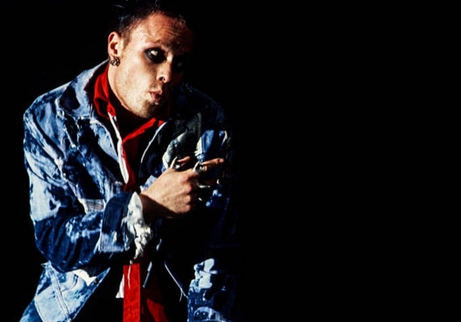 TheProdigyDaily's tweet photo. "That’s why I’m really honest onstage. I’m not there for the beauty of my voice or to be the best dancer. I go out to express myself and stir up the audience." KF / @the_prodigy
📸 Photo by Paul Bergen/Redferns.
#theprodigy #MusicLovers #music #keithflint #england #ukartist #uk https://t.co/tOEZ6FTlBD