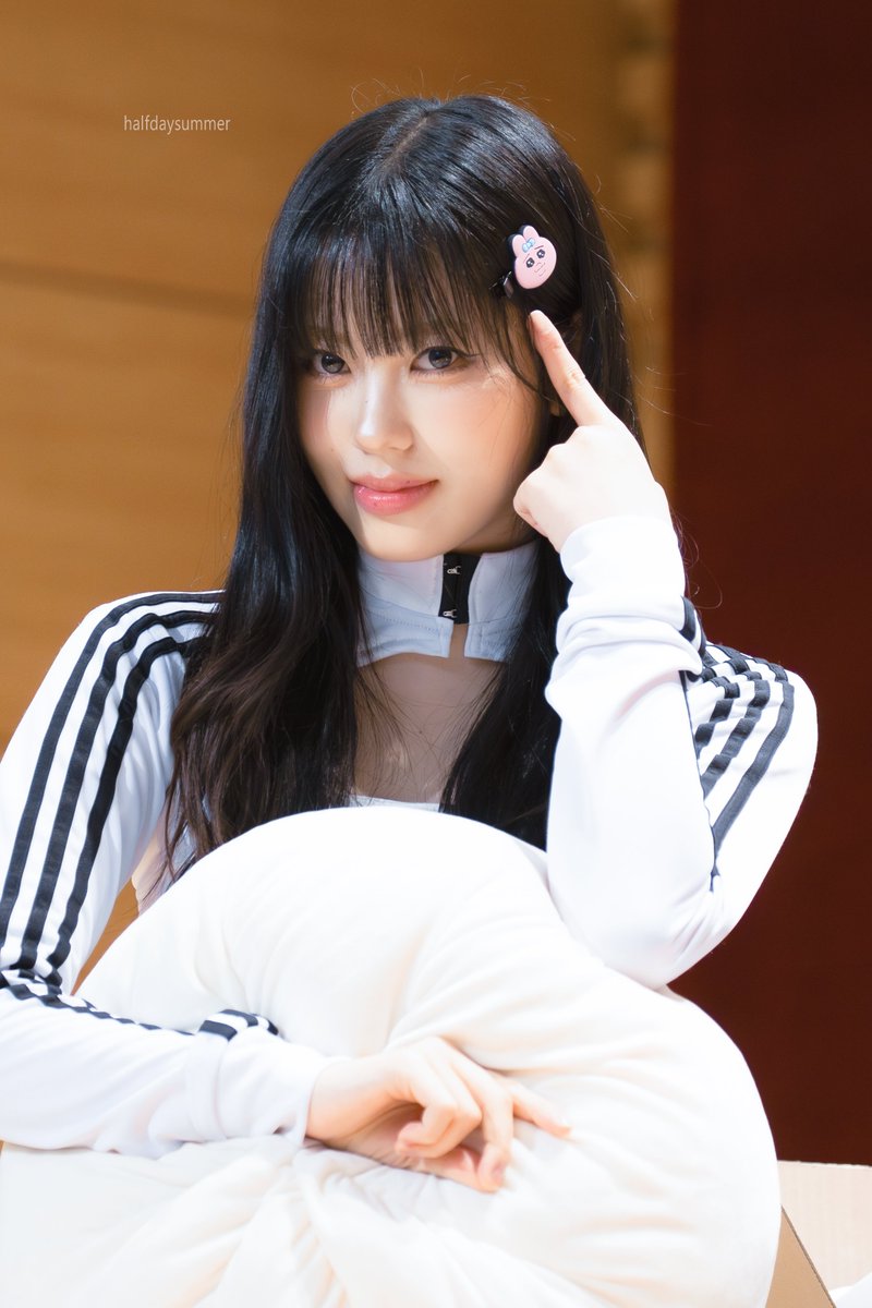 halfdaysummer's tweet photo. 20260625 
#KOKO #코코 
#izna #이즈나 https://t.co/Q9x88JdA2i