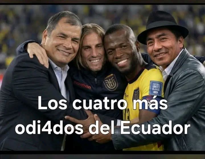 JorgeCajas18's tweet photo. Antes  del partido 2026 FIFA  World Cup ⚽ 🏆 y ahora  con el feriado encima....  Una photo para compartir y analizar . Pero faltó ponerle la del Nobita  También. https://t.co/JchD6p4OnQ