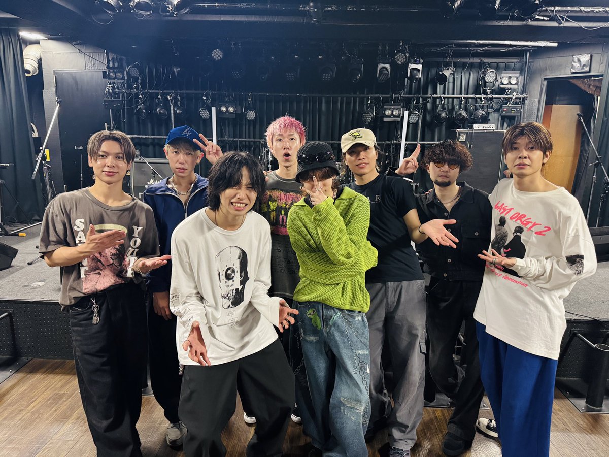13_3g_official's tweet photo. FILAMENT大阪公演終了！

BILLY BOO、出演してくれてありがとう！！

#13ꓸ3g 
#13_FILAMENT https://t.co/q0Iska4Zm5