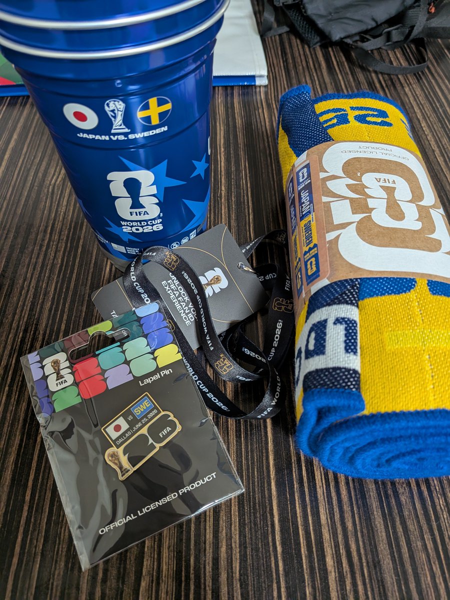 furuki_ed's tweet photo. 今日の戦利品。万博民ならまずはピンバッヂでしょ〜！
マッチデー限定なのでめちゃうれしい！ https://t.co/sUegUilU1P