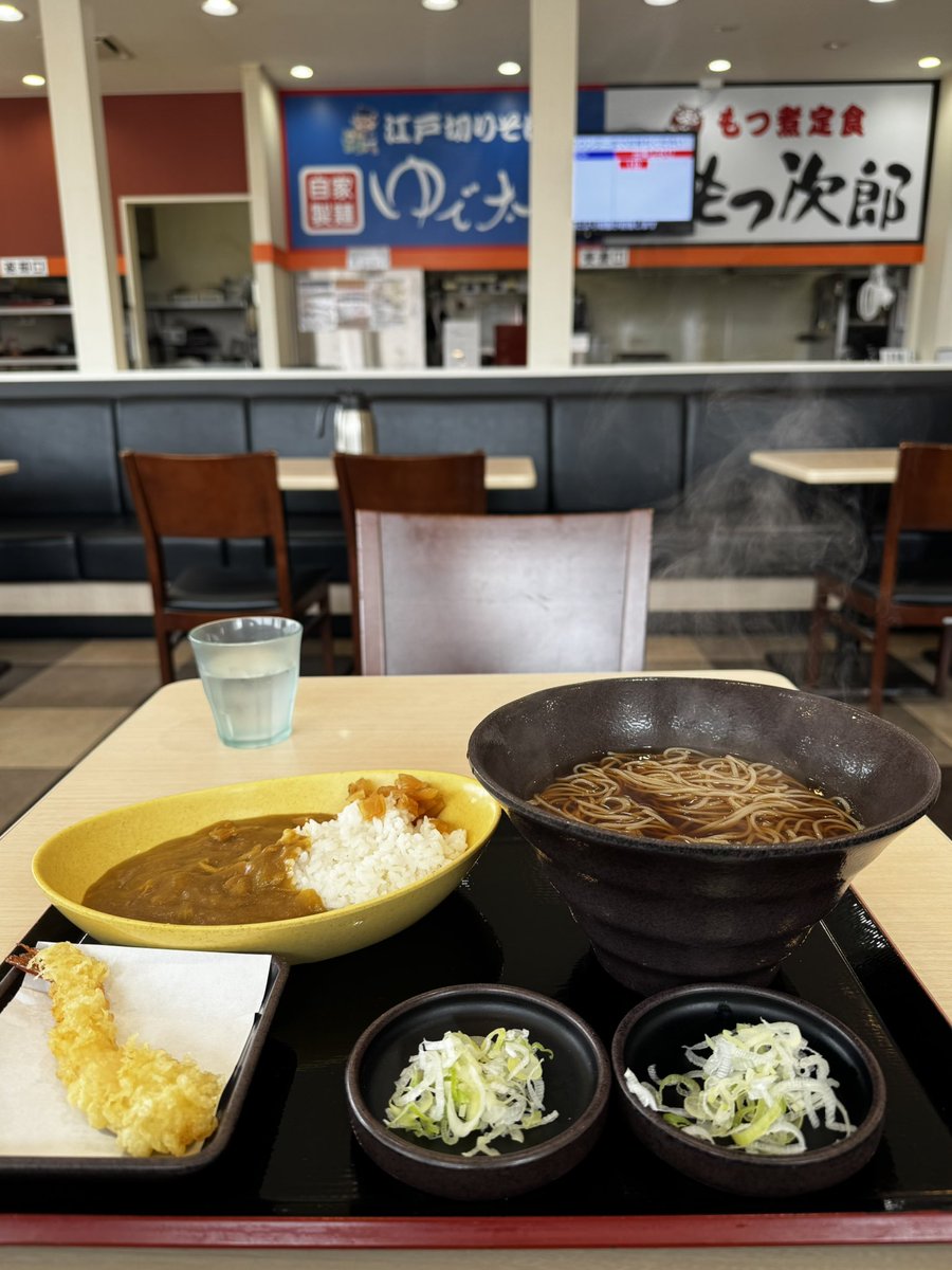 fighters212's tweet photo. 朝ゆで太郎‼️
今日は出勤前に『ゆで太郎』のカレー&amp;蕎麦セット❣️クーポンを使い海老天追加‼️
美味しくいただきました〜
#ゆで太郎 https://t.co/LKl4RvDz71