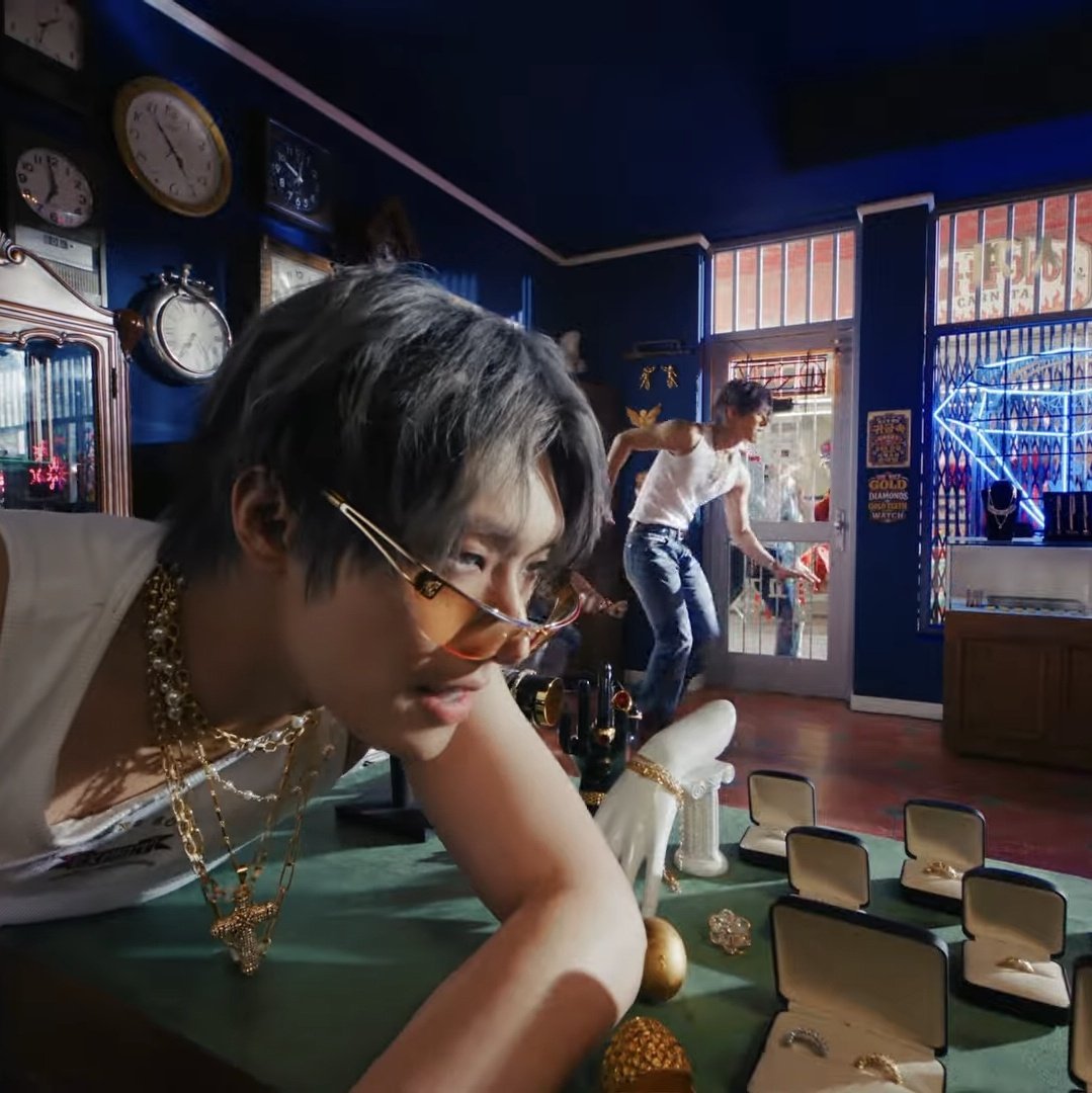 JONGHO_DIARYY's tweet photo. GENTE MINGI DICIENDO " TU ME TIENES LOCO, TODA LA NOCHE LOCO CONTIGO, TAN LENTO RITMO PELIGROSO, AMIGA, BELLA FIGURA CTMMMM!!!
BAD IS HERE
#ATEEZ #에이티즈 #GOLDENHOUR
#GOLDENHOUR_Part5 #BAD @ATEEZofficial https://t.co/bvIIVtD1Xo
