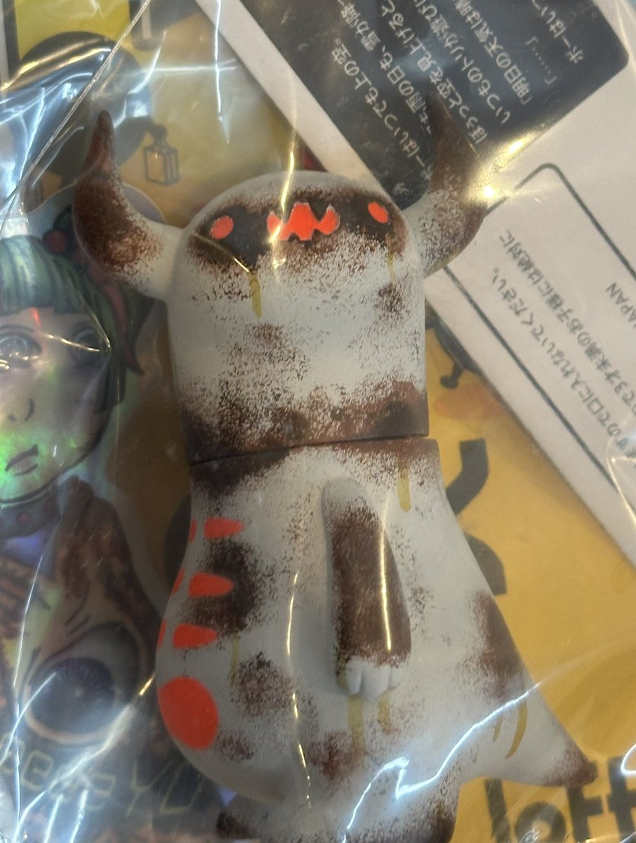 kintovw3's tweet photo. POPBOX梅田ロフトソフビマーケットにて
上の空怪獣ボー ビンテージ仕様
ミーヨちゃん 黒金魚
無事入手できましたー!
大阪でもソフビ入手できて嬉しいです!
ミーヨちゃんは初入手!両方かわいい!
#上の空怪獣ボー @mummummummy #ちしまこうのすけ @akudama13 #悪玉菌製造工場 #ミーヨ #POPBOX https://t.co/eL3blxOi3E