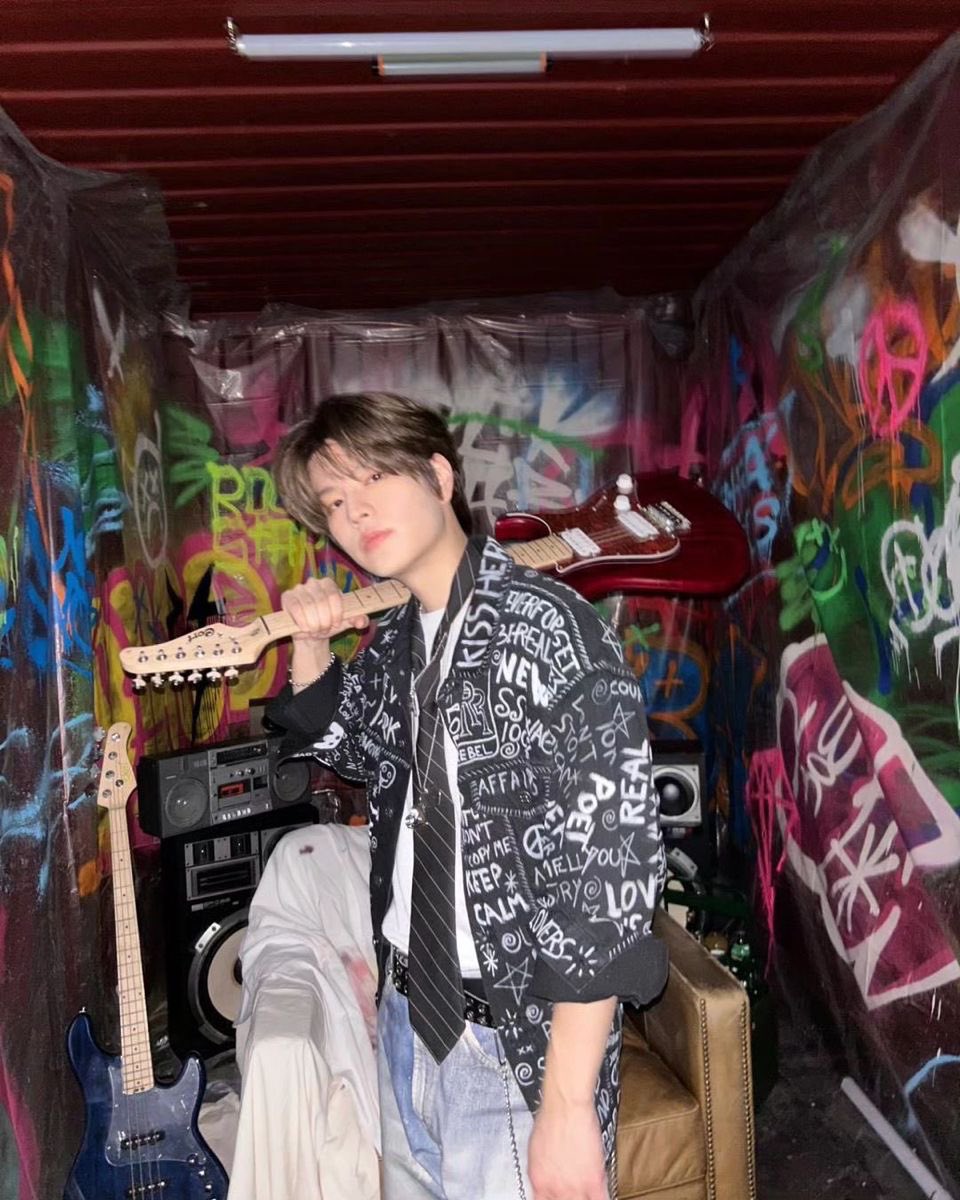 luvksminnie's tweet photo. the people want SEUNGSUNG ROCK UNIT https://t.co/49Ruz2bEGo