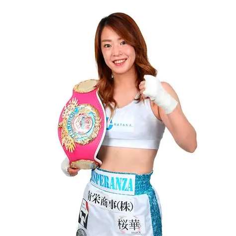 ChubsRingSmarts's tweet photo. Atomweight News!
WIBA Atomweight Champ Esneidy "La Leona" Rodriguez🇲🇽 comes back to Veracruz Mexico on September 19th against the formidable boxer from Japan, Marina Loreto🇯🇵!

Rodriguez's last fought against former champ Eri Matsuda and won a war comfortably on the score cards, finally showing that she's on the world level!

Loreto is also coming off a great war against the now WBO champion Gabriela Timar. Even though she came up short, Loreto showed great heart and improvement in her skills as she gave Timar all she could handle.

Will Rodriguez show once more that she is world level, and get a fight with one of the 4 champs if she wins? 
or will Loreto bounce back stronger than before and reach another title shot?

also, this fight is for the IBO title too. I think it's the first time the IBO has put a title in Atom weight. so very excited for that!