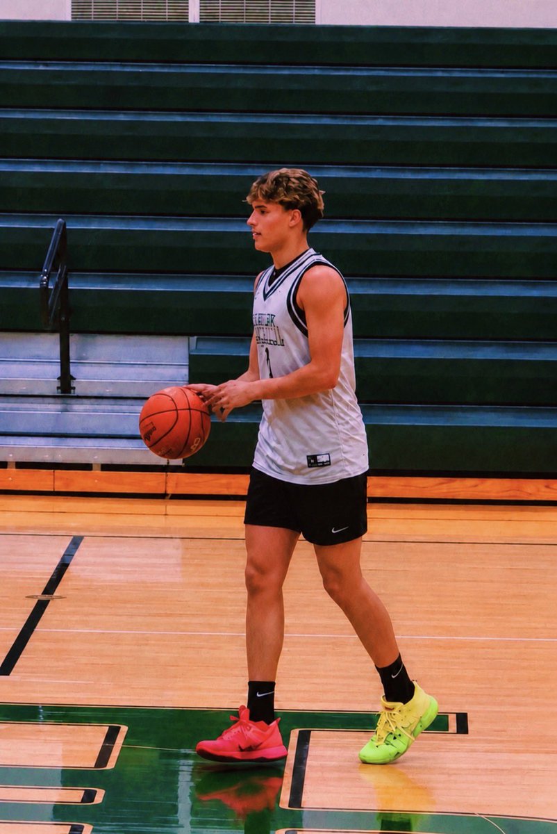 abeldabae's tweet photo. Little side quests summer basketball 
Abel.sims class of 27 6’0 185 highland park isd https://t.co/VFodJftepS