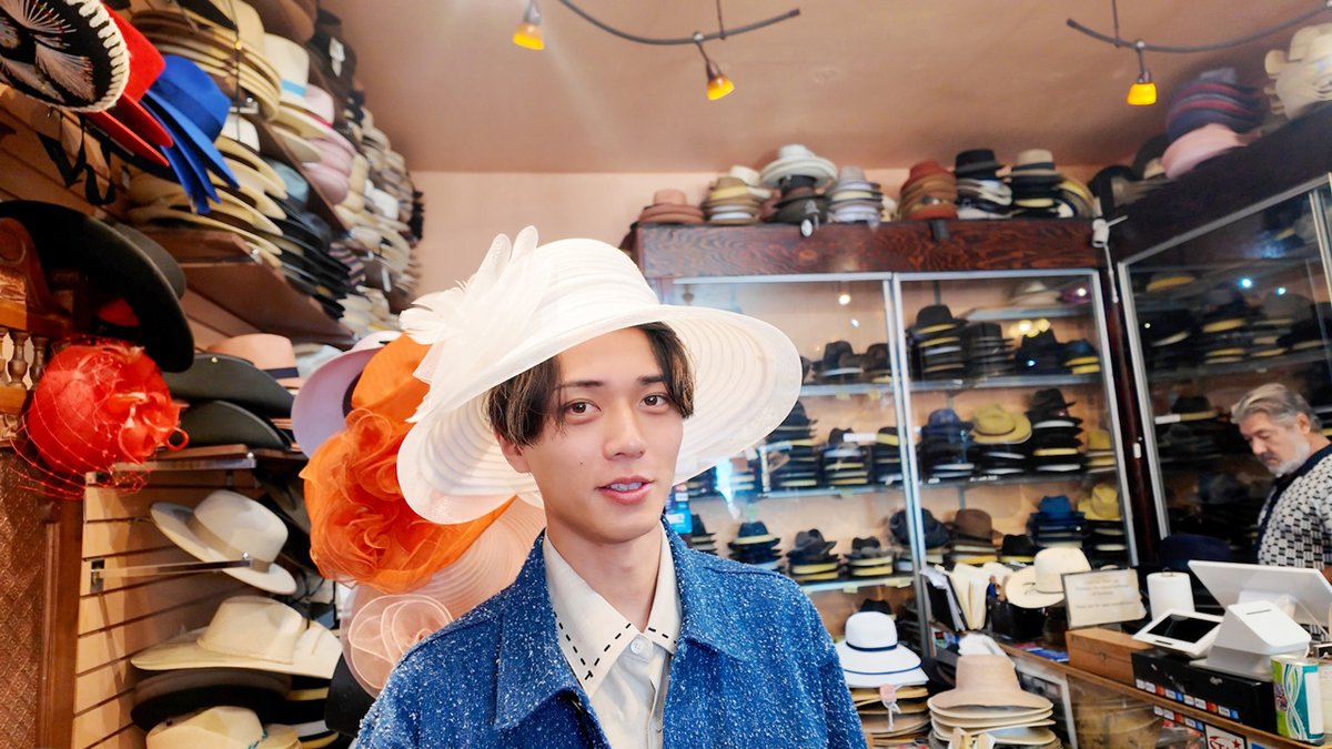 edgelinetokyo's tweet photo. 「King &amp; Princeがまちあわせ in LA」スタッフ語るエピソード2その後？ピースの指人形 https://t.co/kopzl5TF0L

エピソード3のMissionも公開で永瀬廉は「どこだよー、これー！」
（c）2026 UNIVERSAL MUSIC LLC
#ディズニープラスでキンプリとまちあわせ https://t.co/pht9J5WIYT