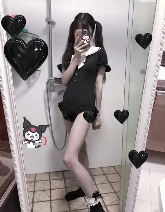 1ovewei's tweet photo. 如果是和我❤❤  你會先從哪裏開始
親親還是直接脫掉 https://t.co/jzQMjfqA01