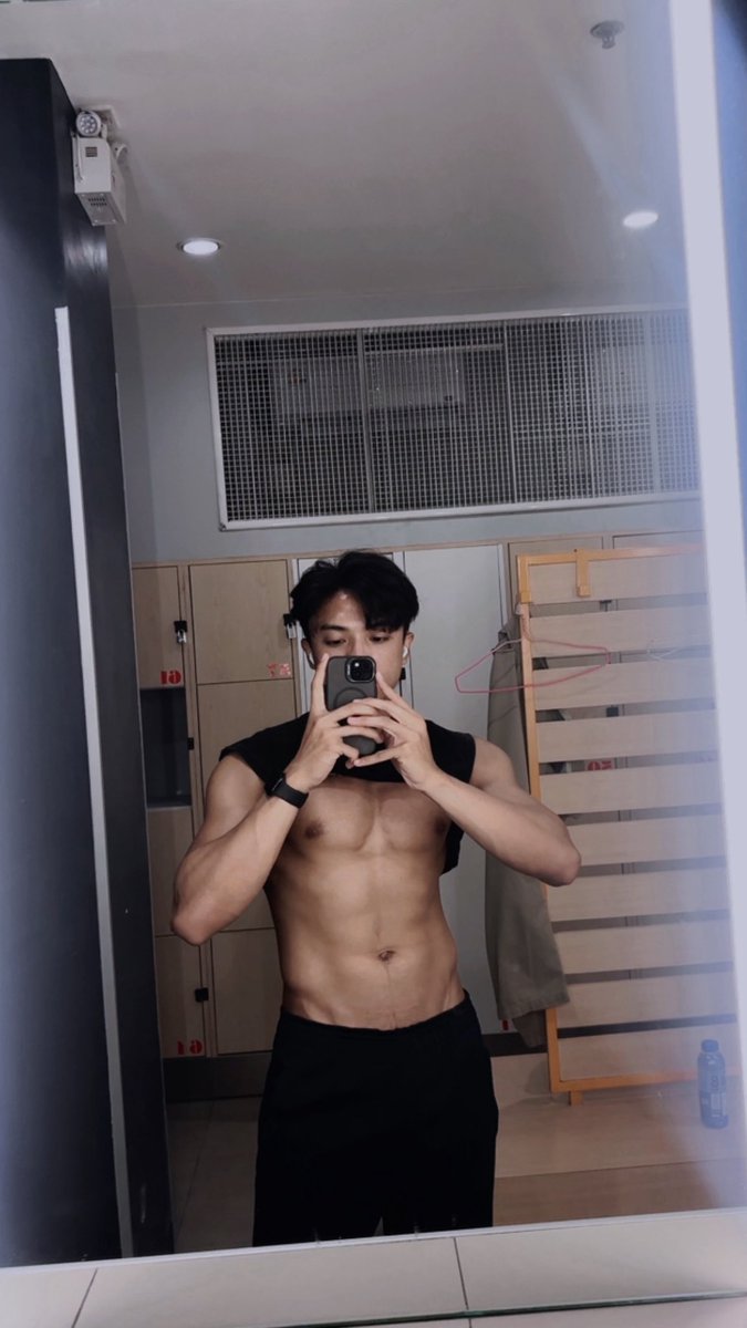 SMKUNG_00's tweet photo. 🫠 https://t.co/W5AhehReX0
