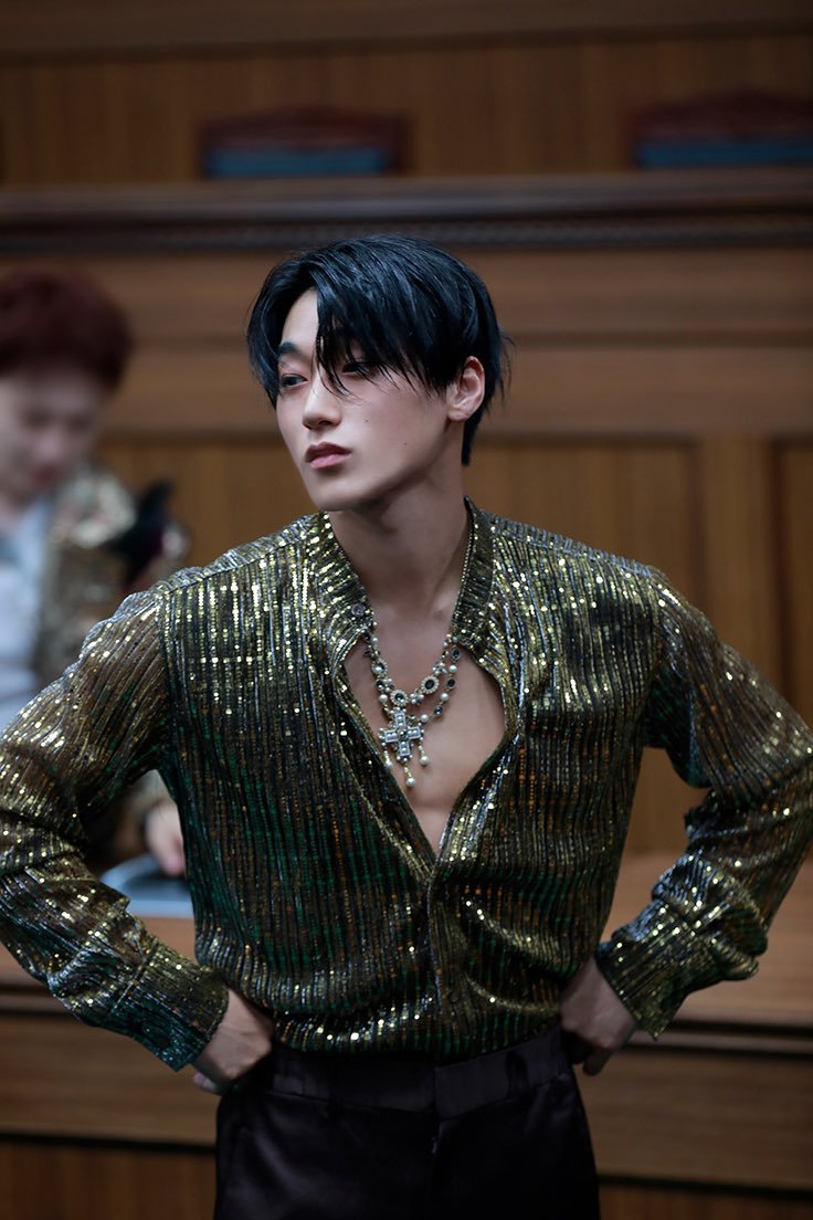 allforsan710's tweet photo. CHOI SAN - ATEEZ 'BAD' MV Behind Photos via Melon Magazine
#SAN #CHOISAN #ATEEZ #산 #최산 #에이티즈 https://t.co/X8mOvBFh9l