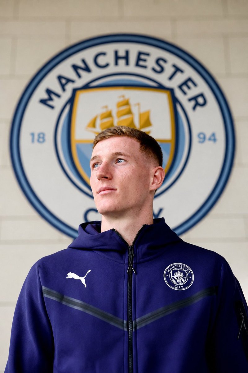 Ashish15002's tweet photo. Welcome to @ManCity https://t.co/IAqCMtGBOO