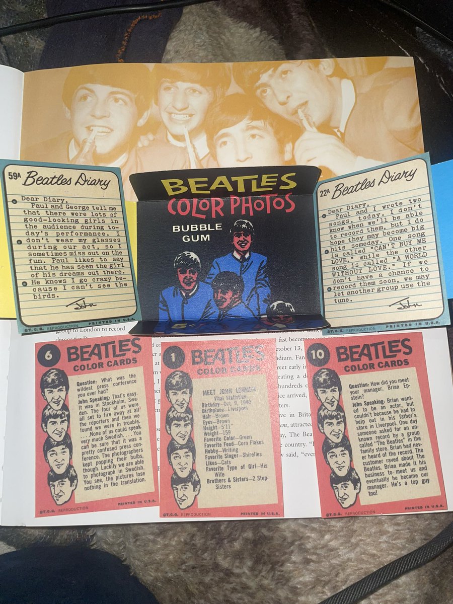 Rafa_SebRC's tweet photo. Algo de las reproducciones que trae el libro Lennon Legend de James Henke 

#ElOráculoBeatle 

@ivannieblas https://t.co/KyJmwlvxCN