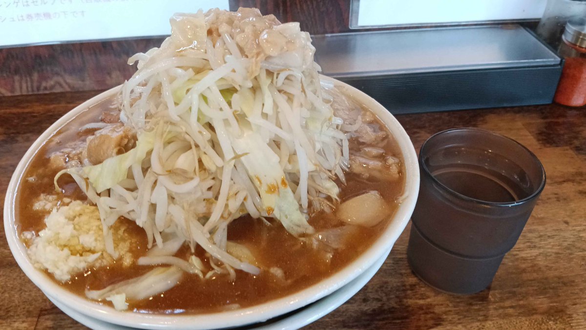 JUN_tmVRC's tweet photo. 本日のエサ
雨降ってたから空いてた https://t.co/w6aWJuJS3Q