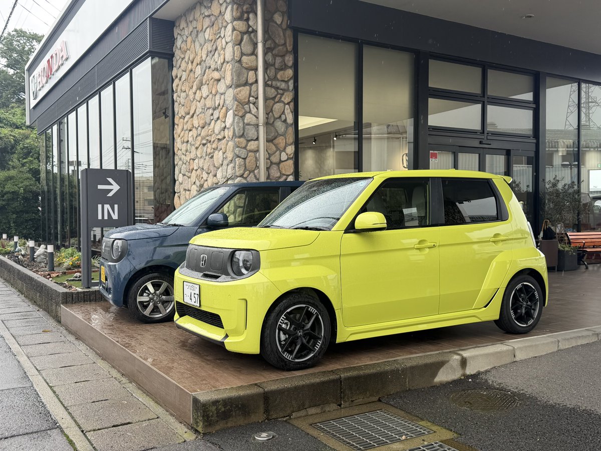 今日は用事でホンダに来て Super-ONE が気になってる かわかっこいい