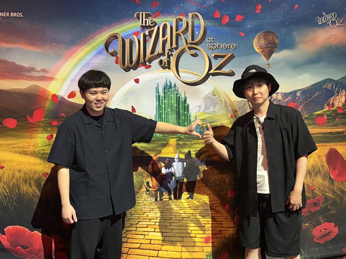 DONPISHA22's tweet photo. スフィア凄かったー！！！
村長と行ったぞ！！
オズの魔法使いが丁度やってました https://t.co/kCynXmkNAx
