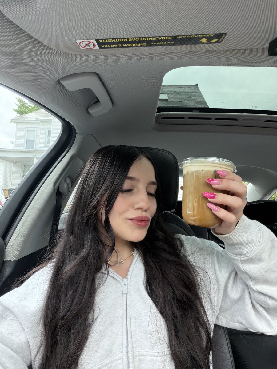 ryane_sullivan's tweet photo. the way this coffee changed my brain chemistry is crazy… https://t.co/XnBsHDiJxi