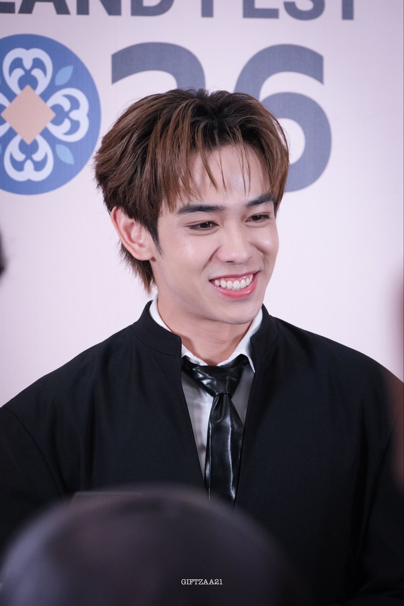 Nareenad_Gift's tweet photo. หล่อสุดในงาน ไม่ร��บความเห็นต่าง 😂

AMAZING THAI FEST with THIRD
#AmazingThailandFest2026xThirdLapat
#Thirdlapat
#AmazingThailandFest2026 https://t.co/MAZMIWUOrL