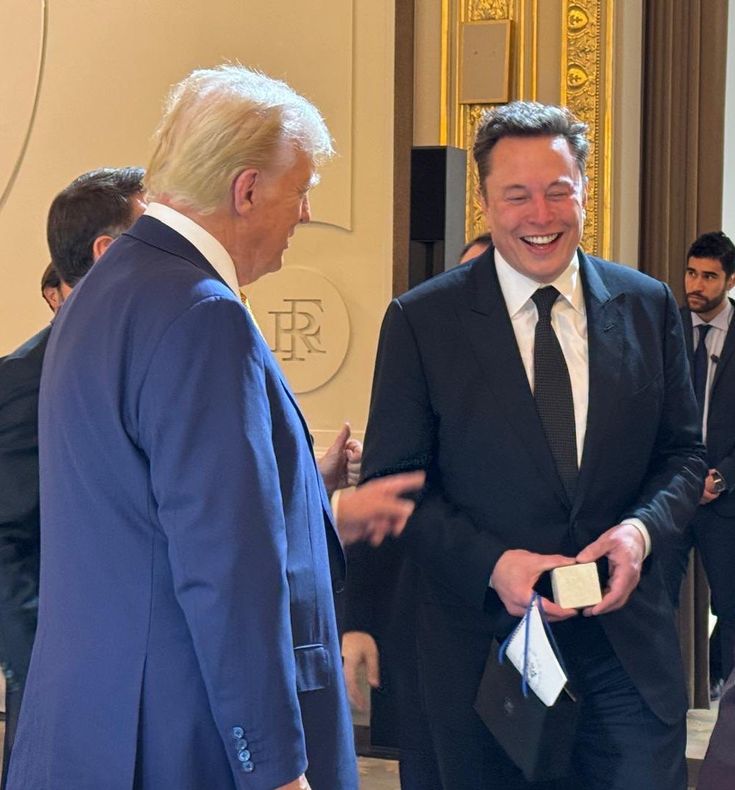 MyBloomDiaries's tweet photo. πΊπΈ Two powerful men, one mission!
The duo that shook the world! πͺ
π¬ Do you support them?
π
Yes! 100% π₯
π
Not sure
π
No
π Repost if you say YES!
#ElonMusk #Trump #America #USPulse https://t.co/GM2CTsXQGU