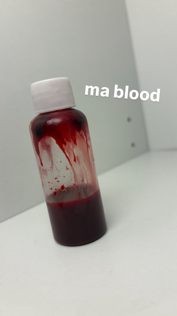 dosudosulin's tweet photo. my blood bottle Day 2 
i bleed so much https://t.co/Z1NWOnk4fP