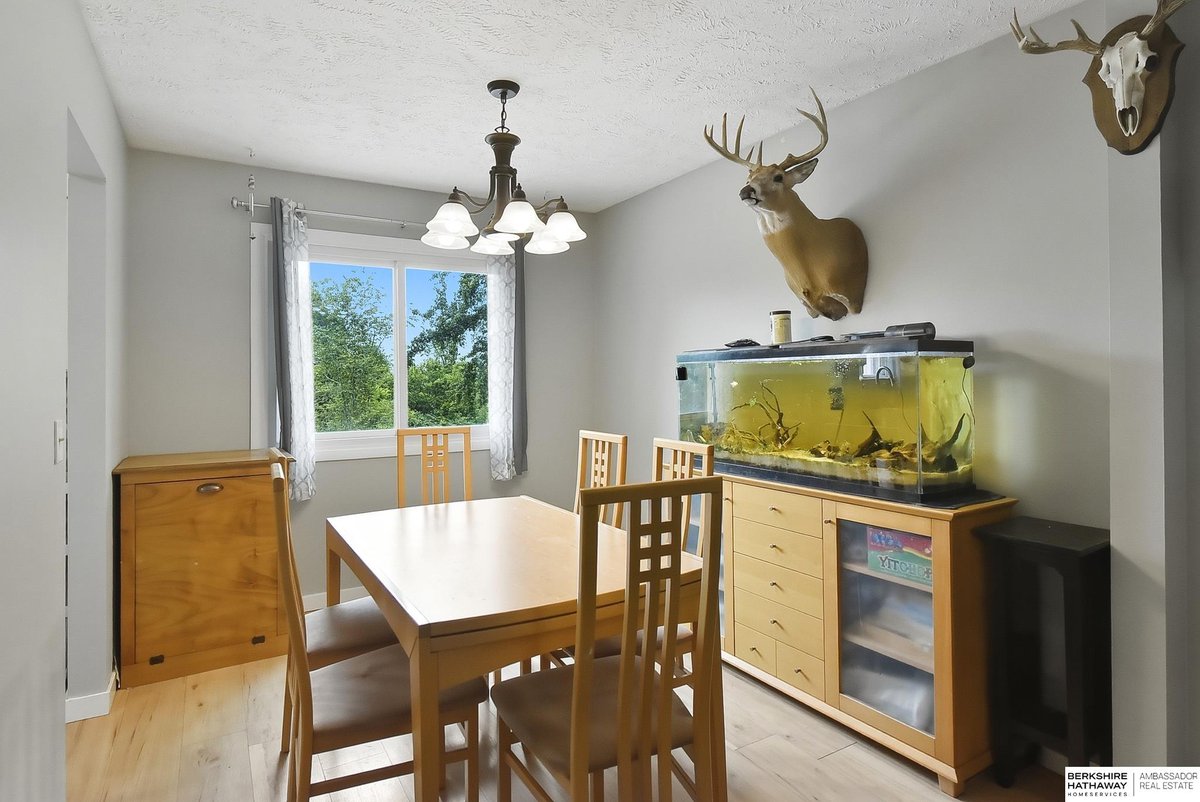 CindyKinzey's tweet photo. 1503 James Street, Plattsmouth, NE, 68048
4 bed | 1.5 bath 2101 Sq. Ft.
Active | 265000
https://t.co/xUAT2OSZRP
Don't let the curb appeal fool you - this home offers more space than you'd expect! The bright main level features an open living and dining area plus an updated... https://t.co/NqwPIrQLHD