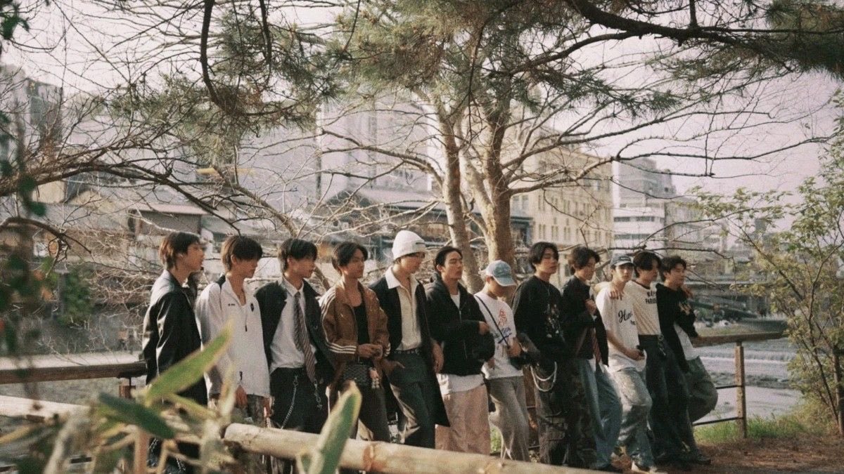 Rami__24raim's tweet photo. ทุกคนรู้มั่ยคะว่า….!?
- พี่ขุนเป็นคนเสนอชื่อบ๊อบ ให้เป็นชื่อแฟนคลับแต่พี่อลันกับเอเอปฏิเสธ
- พี่ไทยได้เลี้ยงเต็มเต็มเพราะเป็นของขวัญหลังสอบติดวิศวะ
- พี่มาร์คกับคอปเปอร์เคยเรียนโรงเรียนเดียวกันสมัยเด็ก
- พี่มาร์คเคยประกวดเดอะวอยซ์และเคยเป็นเด็กฝึกค่ายJYP
- เอเอและภูสอบเทียบGEDเพื่อเข้ามหาลัย
- เอเอสอบGED Math ได้คะแนนเต็ม200
- เอเอจะมาเรียนนิเทศจุฬาเคยเรียนคอมดีจุฬามาก่อนนะคับ
- พี่ฮาร์ทเคยเรียนวิทย์คอมก่อนที่จะย้ายมาเรียนนิเทศ
- พี่มาร์คกับพี่ไทยเป็นญาติห่างๆกัน
- คอปเปอร์เคยประกวดเดอะสตาร์ไอดอล
- พี่ขุน พี่ไทยและน้องเป้อเคยเล่นซีรีส์มาก่อนเป็นบัส
- พี่ฮาร์ทเป็นเด็กสอวน.เคมี
- น้องภีมเข้าเรียนสวนกุหลาบด้วยโควตานักกีฬาบาส
- พี่จินและจั๋งเคยมีความฝันอยากเป็นนักบอล
- ภูเป็นอดีตนักกีฬาทีมชาติไอซ์ฮอกกี้
- พี่อลันเคยเรียนโรงเรียนที่สิงคโปร์
- เน็กซ์และจั๋งเคยมีความฝันอยากเป็นหมอ
- คอปเปอร์มีเพลงเดียวเป็นของตัวเองก่อนจะมาเดบิวต์เป็นบัส
- พี่จินเคยถ่ายโฆษณาaisมาก่อนเป็นบัส