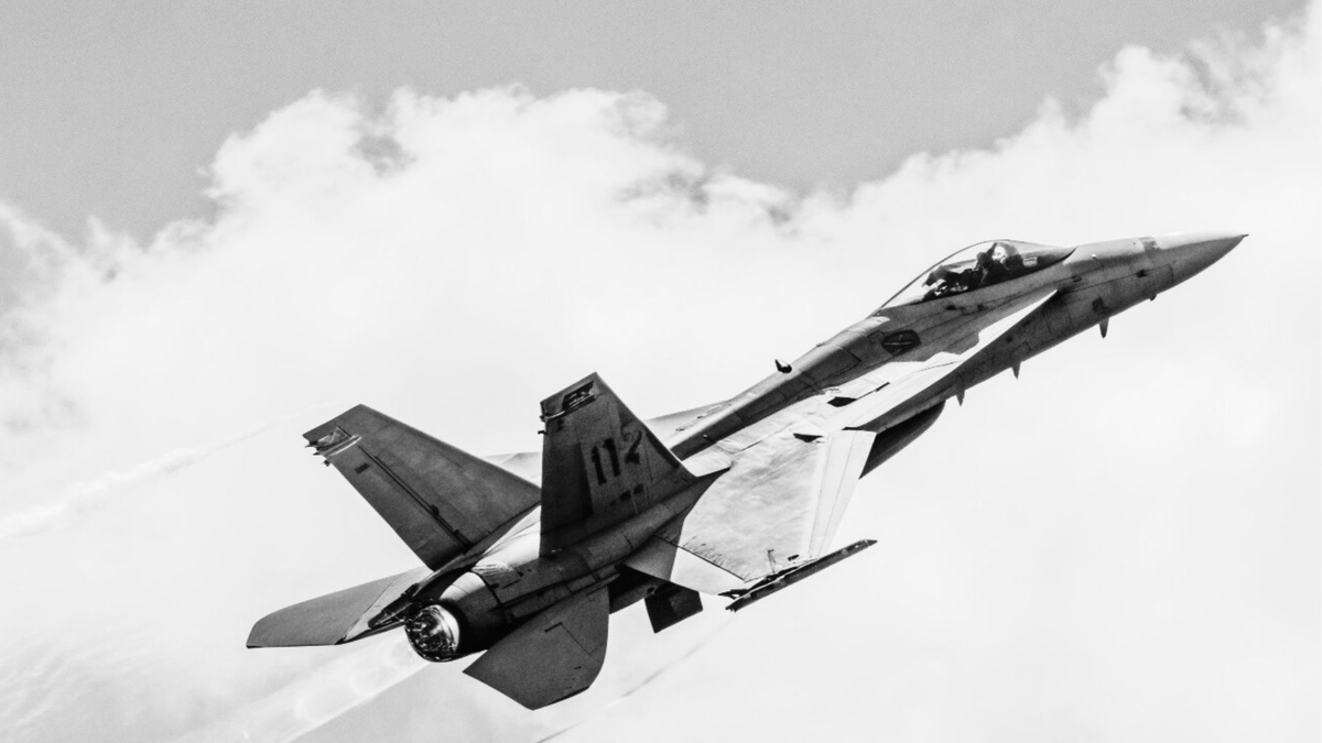 DefenceNews01's tweet photo. Saab Delivers Last Gripen C Fighters to Hungary Under Expansion Program
https://t.co/rKqFazksNU
#defence #army   #military #defenceforces #MilitaryNews   #DefenseUpdates #Defense #Security #Military #DefenseTechnology #Army   #AirForce #Navy #defenceindustrynews https://t.co/nenpbmptMw