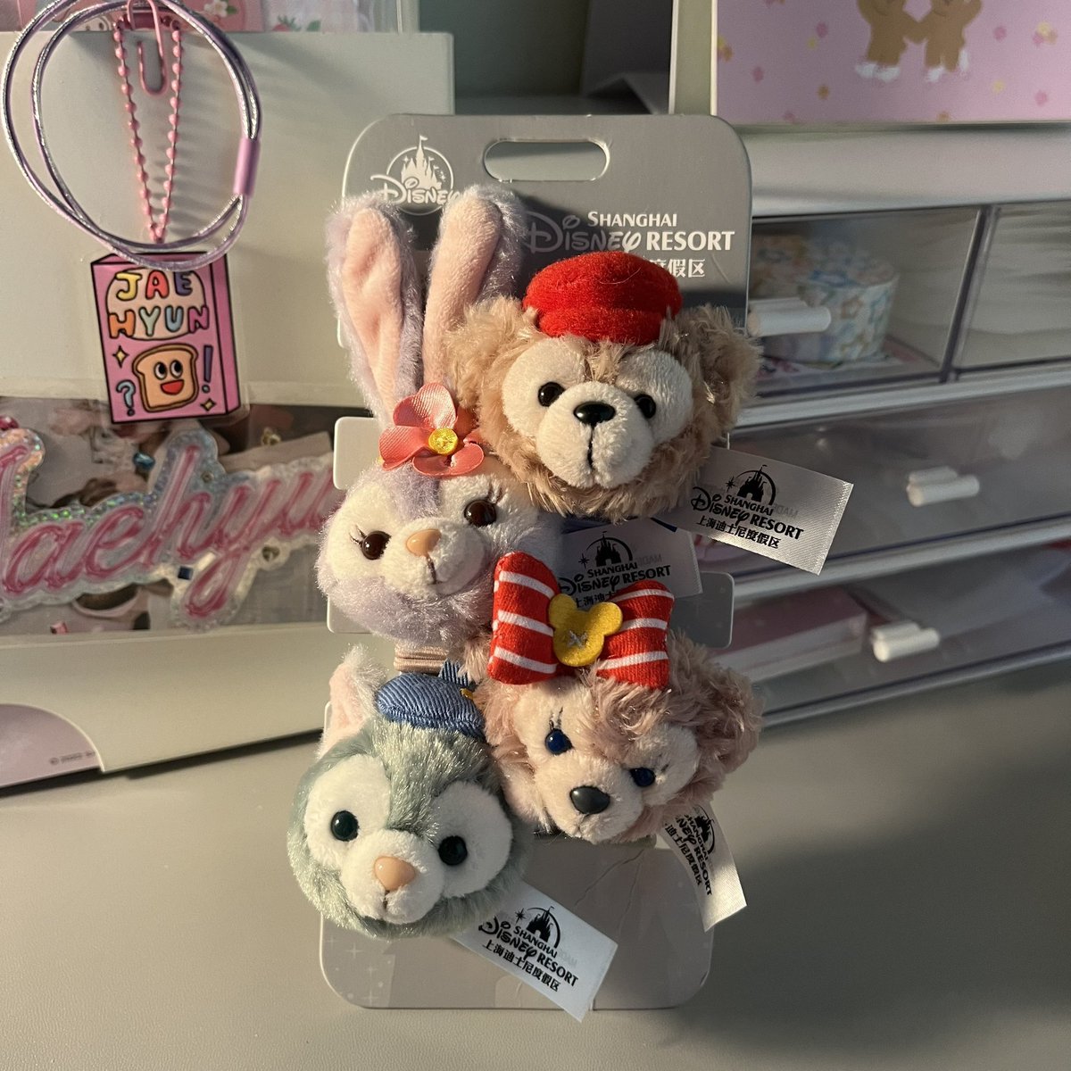 prewithprettypm's tweet photo. พร้อมส่งต้นเดือน ยางมัดผม Duffy and friends
ดัฟฟี่320
เชอร์รี่เมย์380
สเตลล่าลู400
เจลาโทนี่250
ค่าส่ง40
#สเตลล่าลู #ตลาดนัดdisney #ตลาดนัดsanrio #ตลาดนัดnct #ตลาดนัดnewjeans #ตลาดนัดtreasure #ตลาดนัดive #ตลาดนัดENHYPEN #ที่รัดเข็มขัด https://t.co/6I8jJZBep9