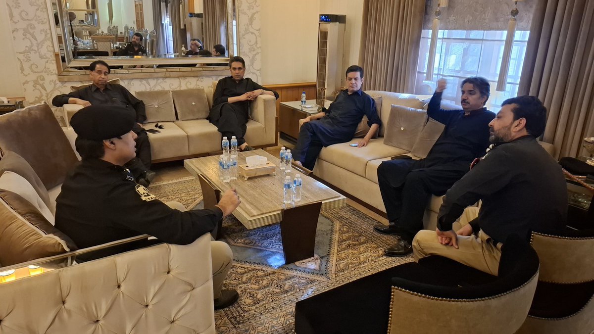 awais_shah01's tweet photo. Hosted Niaz-e-Imam Hussain (RA) at my residence. The gathering was attended by Sindh Home Minister @ZiaLanjar, MNA @NaumanIShaikh, Mayor @BRArsalanSheikh, DIG Sukkur-Larkana Nasir Aftab Pathan, &amp; SSP Azhar Mughal. May Allah guide us on Imam Hussain’s (RA) path. Ameen. https://t.co/fWgFGCGFb6