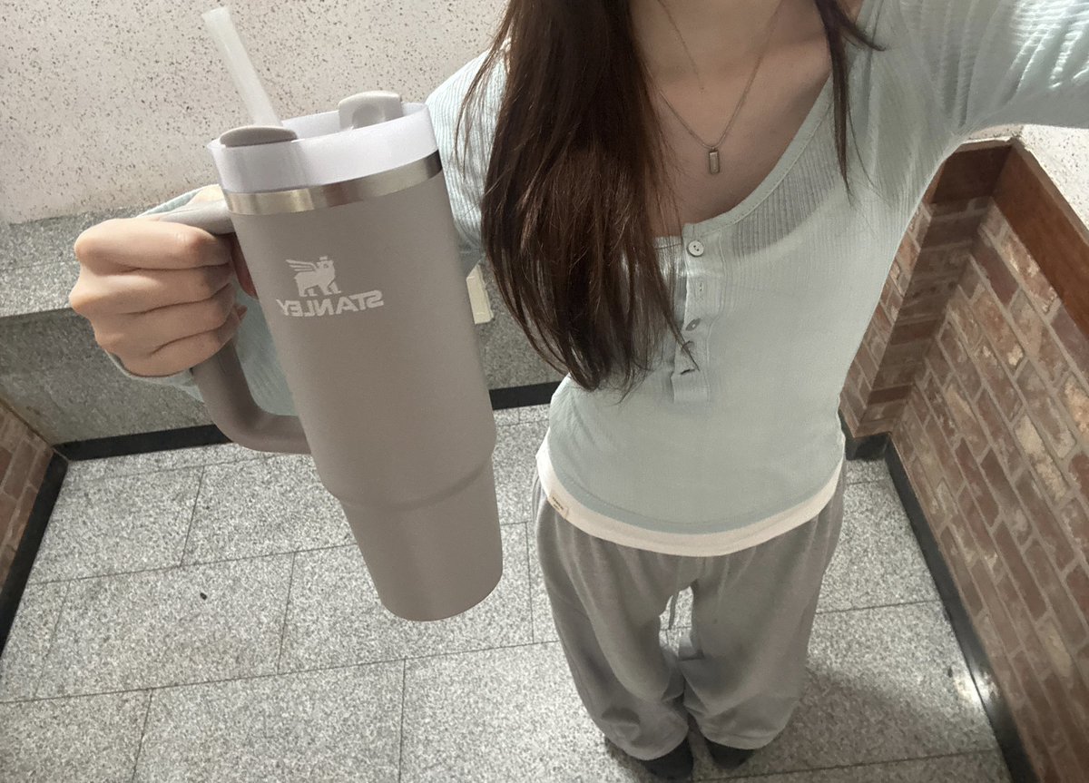 seorosoco's tweet photo. 졸러..., https://t.co/qmuGZWRRA7