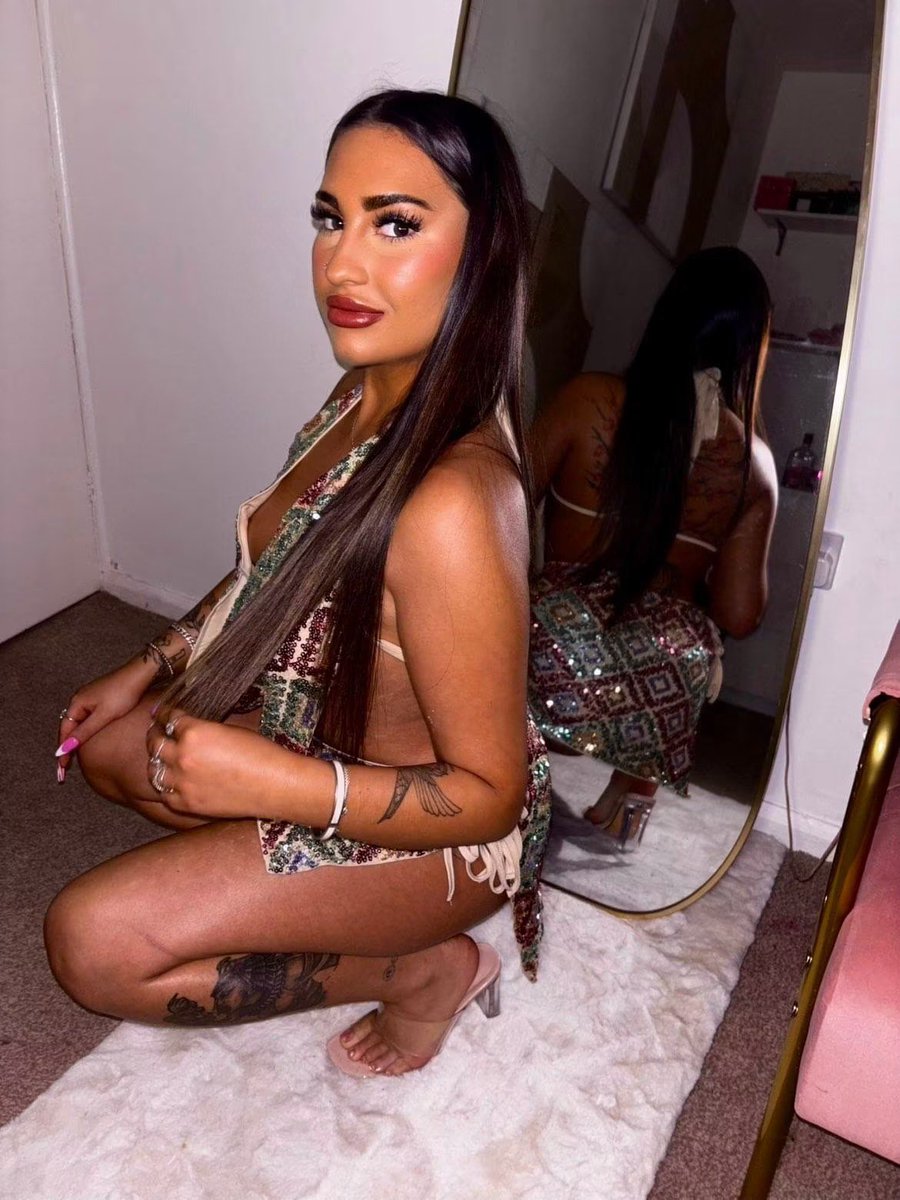 ChavWorldZ's tweet photo. Submission: Izzy, 22 from Newcastle. Rate this babe https://t.co/FPJRX5AcaM