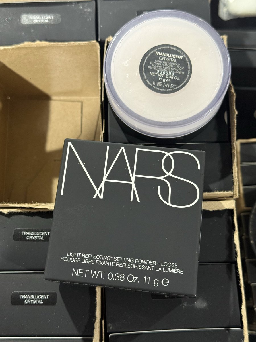 frostysidess's tweet photo. NARS https://t.co/WdDfAtQBfw