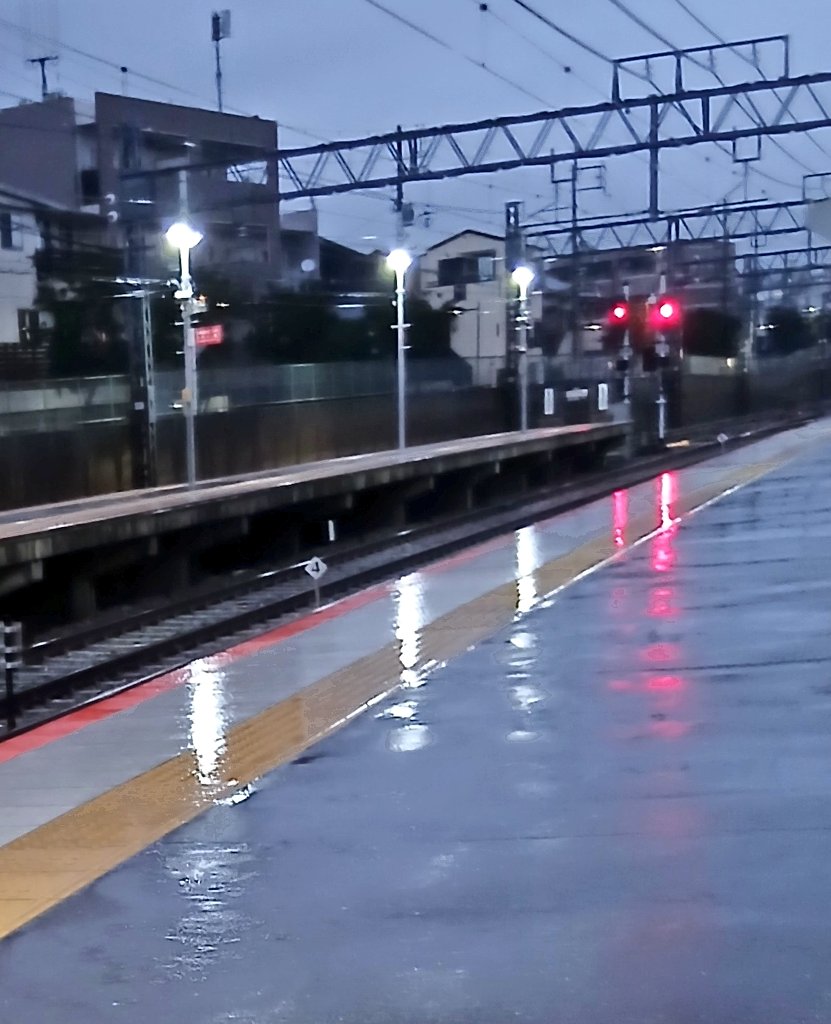 KakoContinue's tweet photo. 🎶雨の日は少し心が繊細になる
重ねての地震、更に不安になる
​人との距離感を思う
想いが強いほど些細な事ですれ違ってしまうけれど、本当に良いご縁なら無理しなくてもきっと続いていく
​目の前にある「大切」を見失わずに
今日も一日一歩ずつ頑張ろ
平和な一日でありますように🥰 https://t.co/MqKwGDXuZl
