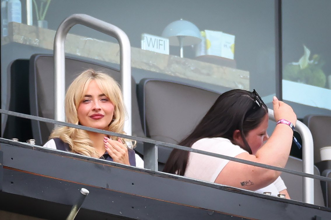 SCcandids tweet picture