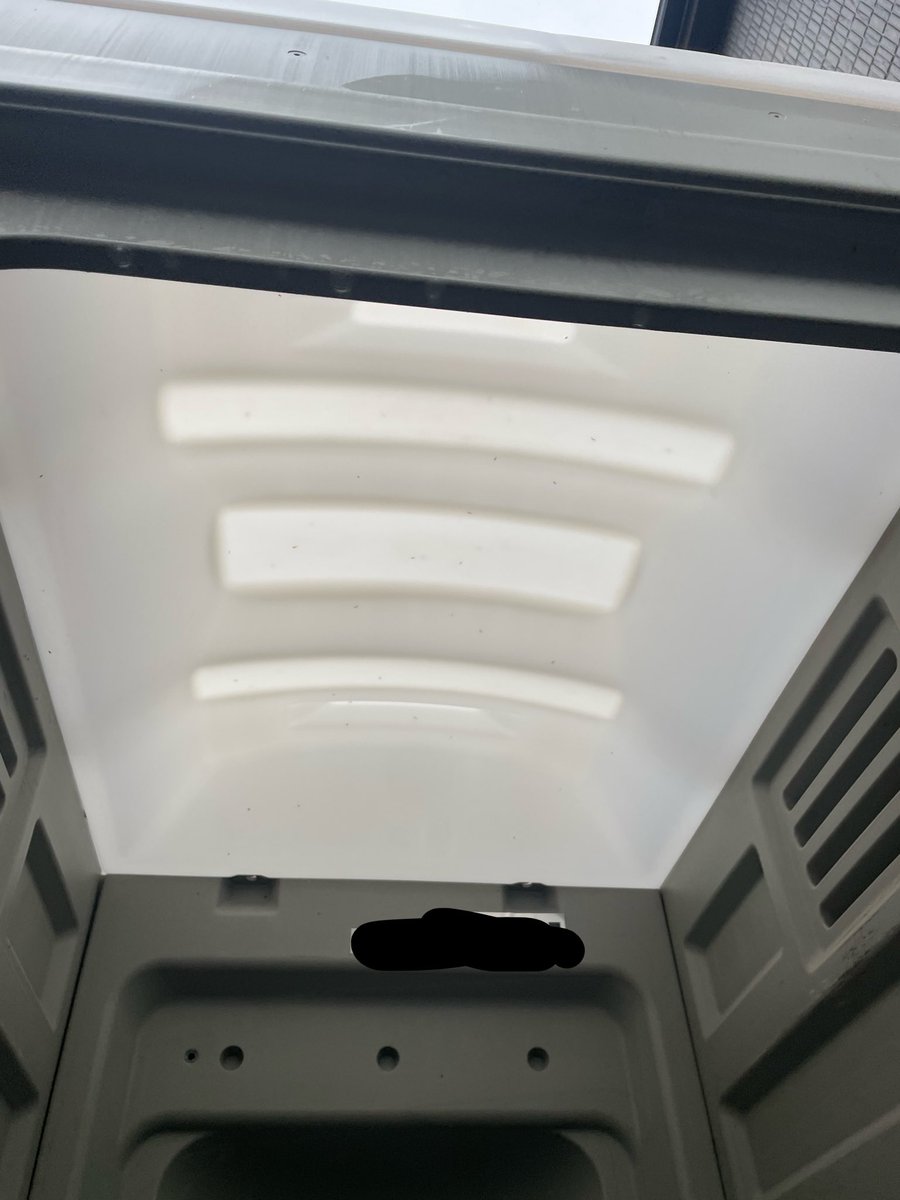 Mantischannel's tweet photo. 現場のトイレにウジが湧いてるわ🤮 https://t.co/zYkwNDRa3N
