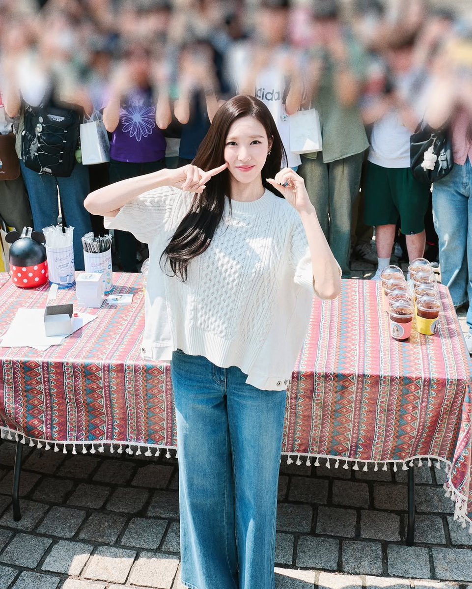 xotiffanypics's tweet photo. [teampmg_kr]
https://t.co/XBUKdXGXZ3

2026.05.15 Tiffany Young Event Behind 
Thank you Young One 🤍

#Tiffany #TiffanyYoung #티파니 #티파니영 https://t.co/BUKgbfdoFU