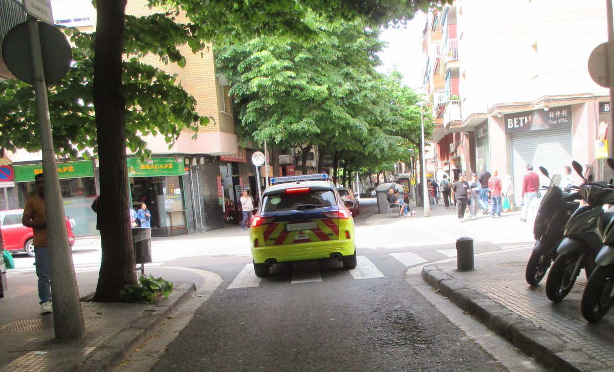 InfoGramenet's tweet photo. Protesta de la policia local

Fa pocs dies per xarxes va circular un vídeo d’Aitor Navarro, regidor de Vox a Santa Coloma, en el qual es veien diversos policies municipals en un acte de protesta a l’interior de l’Ajuntament demanant un augment salarial.

➡️https://t.co/d0w7Uxa9UP https://t.co/UQsU43nb4d