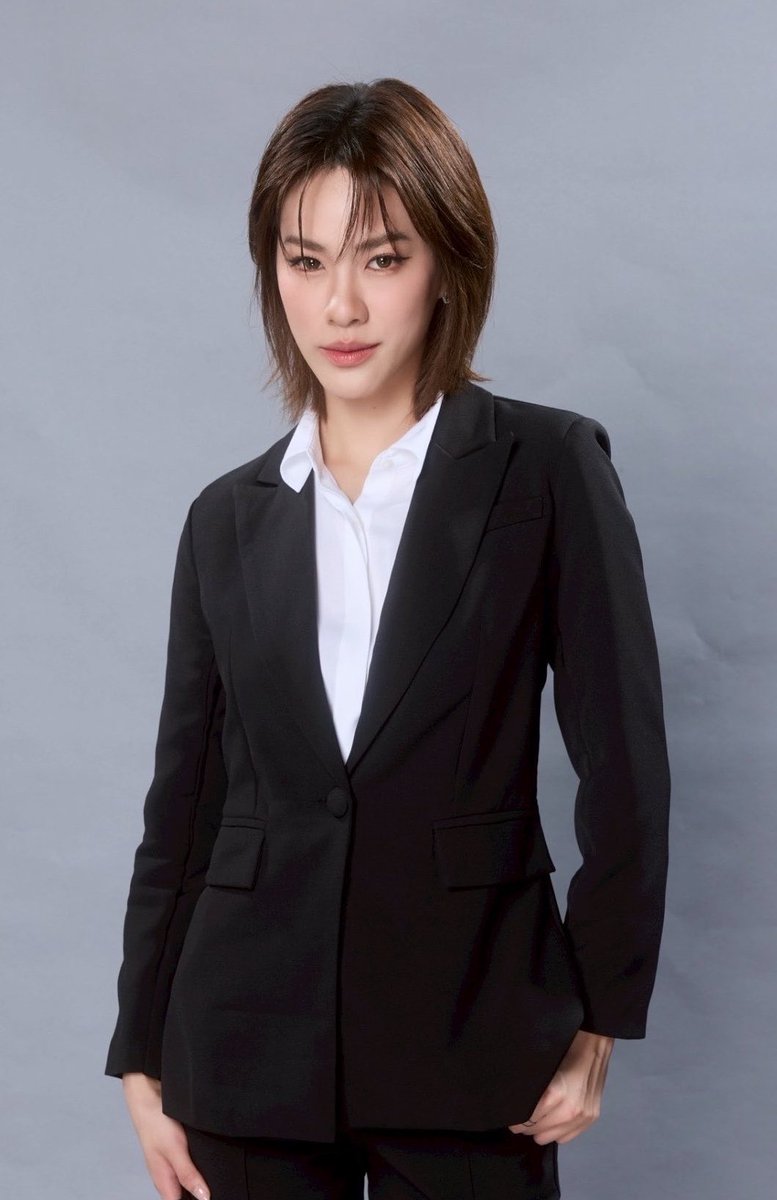 Taownoe's tweet photo. ก่อนอยู่กับคุณธีร์                      หลังอยู่กับคุณธีร์ https://t.co/Q2nc8mam37