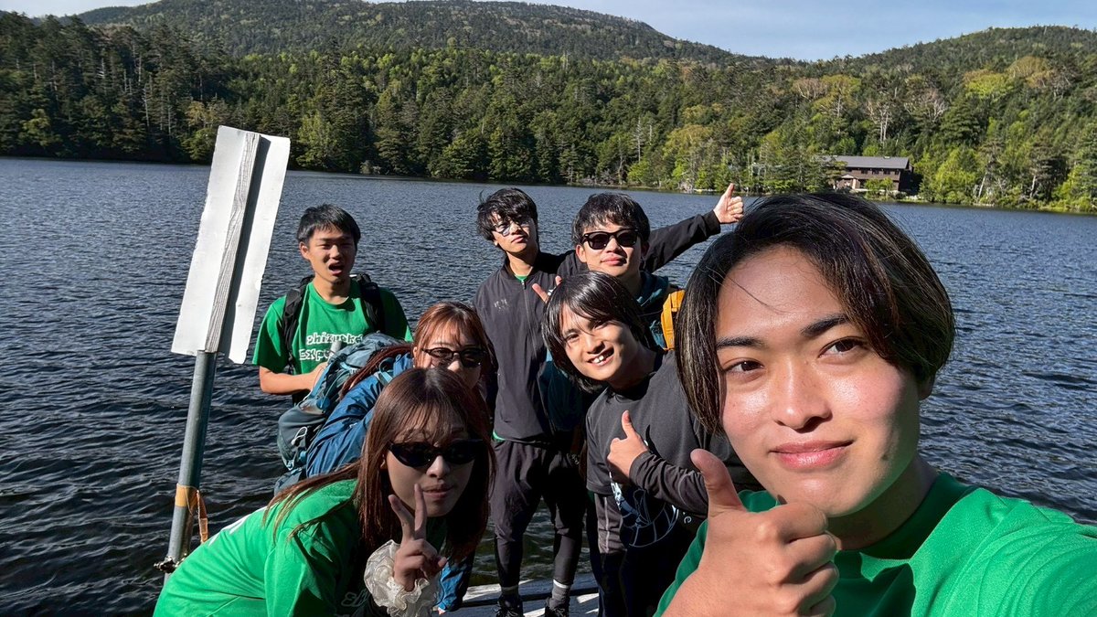 sizu_exp's tweet photo. 6/13に同期で北八ヶ岳に行ってきました⛰️
久しぶりの同期登山でゆるく楽しく登ることができました！
院試デトックスになってたらいいですね！！

#北八ヶ岳　#ニュウ　#登山 https://t.co/zaFHAltvhd