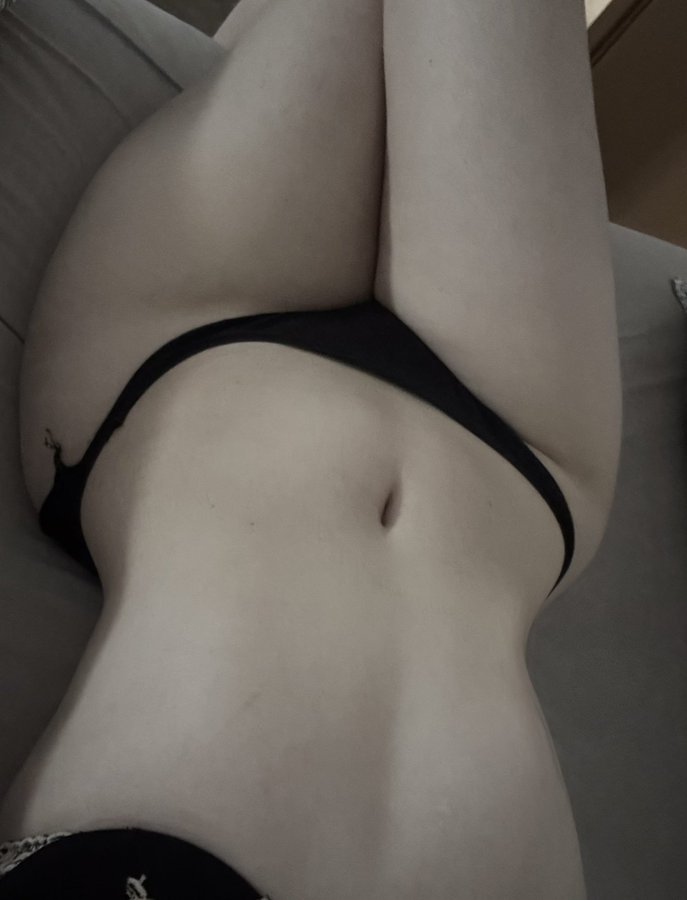 Bochitaimas's tweet photo. Que ganas de que me quiten mi braga y me mamen toda mi vagina 🥴 https://t.co/DQPkeCkNo2
