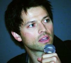 scrumblewonk's tweet photo. candid misha collins 🪽 https://t.co/yYHQ9qlQvC