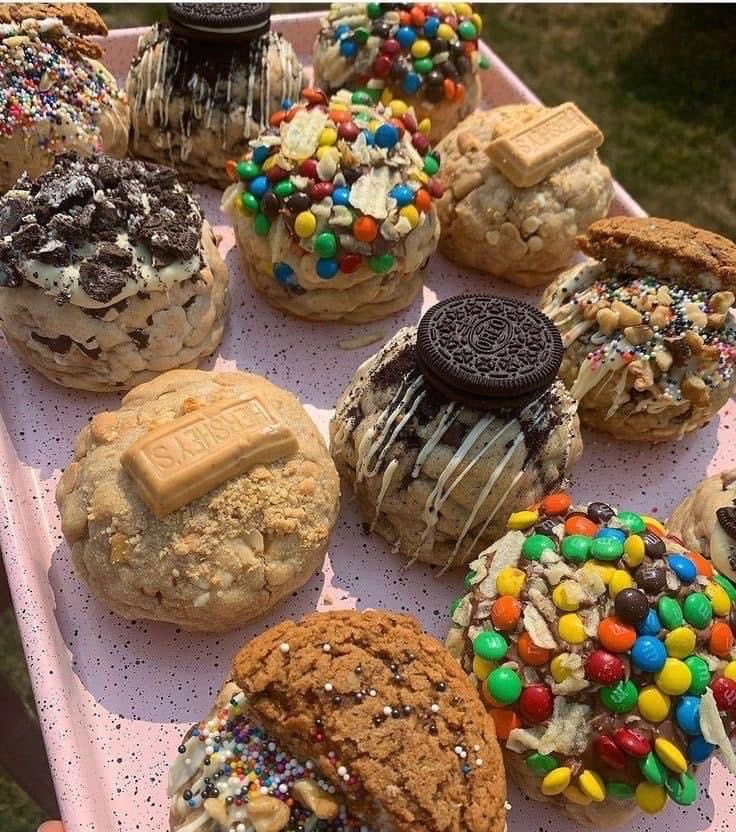 fuudpolls's tweet photo. this or that: loaded cookies! ༄ ‧₊˚ 🍪🍫
꒰ ⋆ interactive food poll for #edtwt ˚｡୧˚ https://t.co/gqqpY5RDSt