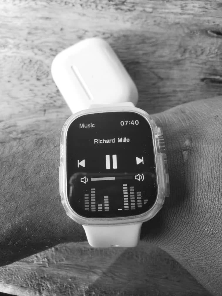 goldmighty06's tweet photo. Wake up and stream my mentor's new release! 🎶🔥

E no get wetin I no go use stream this song 🕺💃🐐 https://t.co/yvEdaxJySa