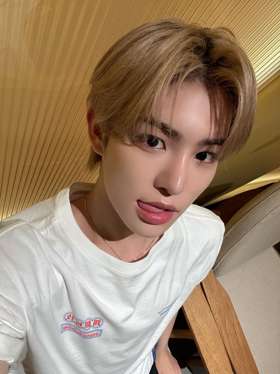 23minjeboy's tweet photo. 아기천사강아지..🤍 https://t.co/jZ16sf7UTa